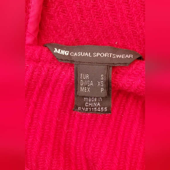 Little Red Winter Coat With Hood Faux Fur - Picture 13 of 13